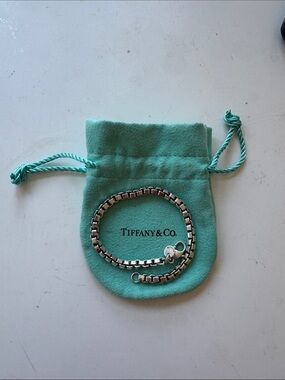 Tiffany & Co vintage sterling silver box chain bracelet with bag